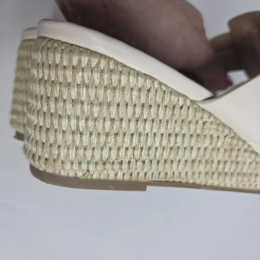 Aerosoles Wilma Wedge Sandal Eggnog Size 9.5